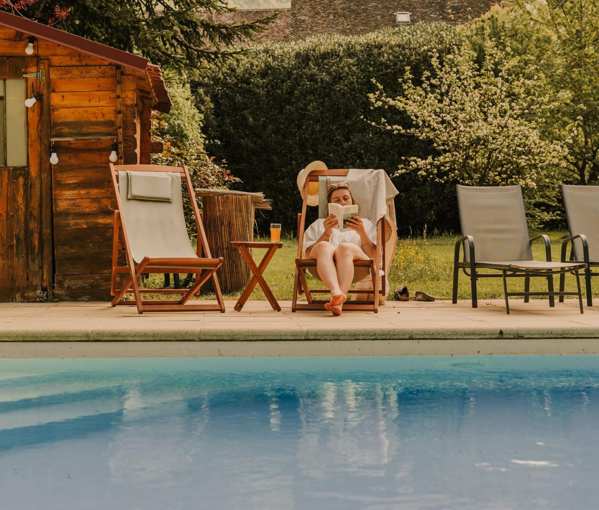 Maison D'Hotes Et Gite De Charme Avec Piscine, La Lhuiseraie Exteriér fotografie